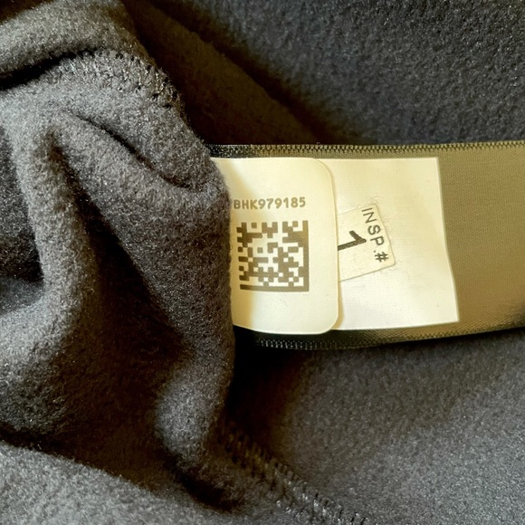 The North Face Men’s Glacier 1/4 Zip Pullover - Picture 4 of 5